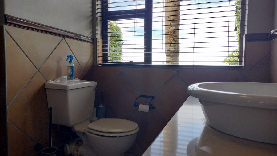 4 Bedroom Property for Sale in Bergsig Western Cape
